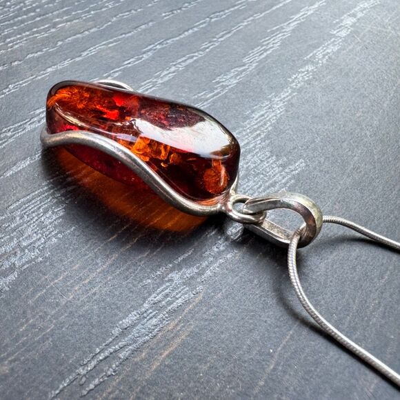 Vintage Genuine Cognac Baltic Amber Pendant, Sterling Silver Frame 18in Necklace - Picture 9 of 14